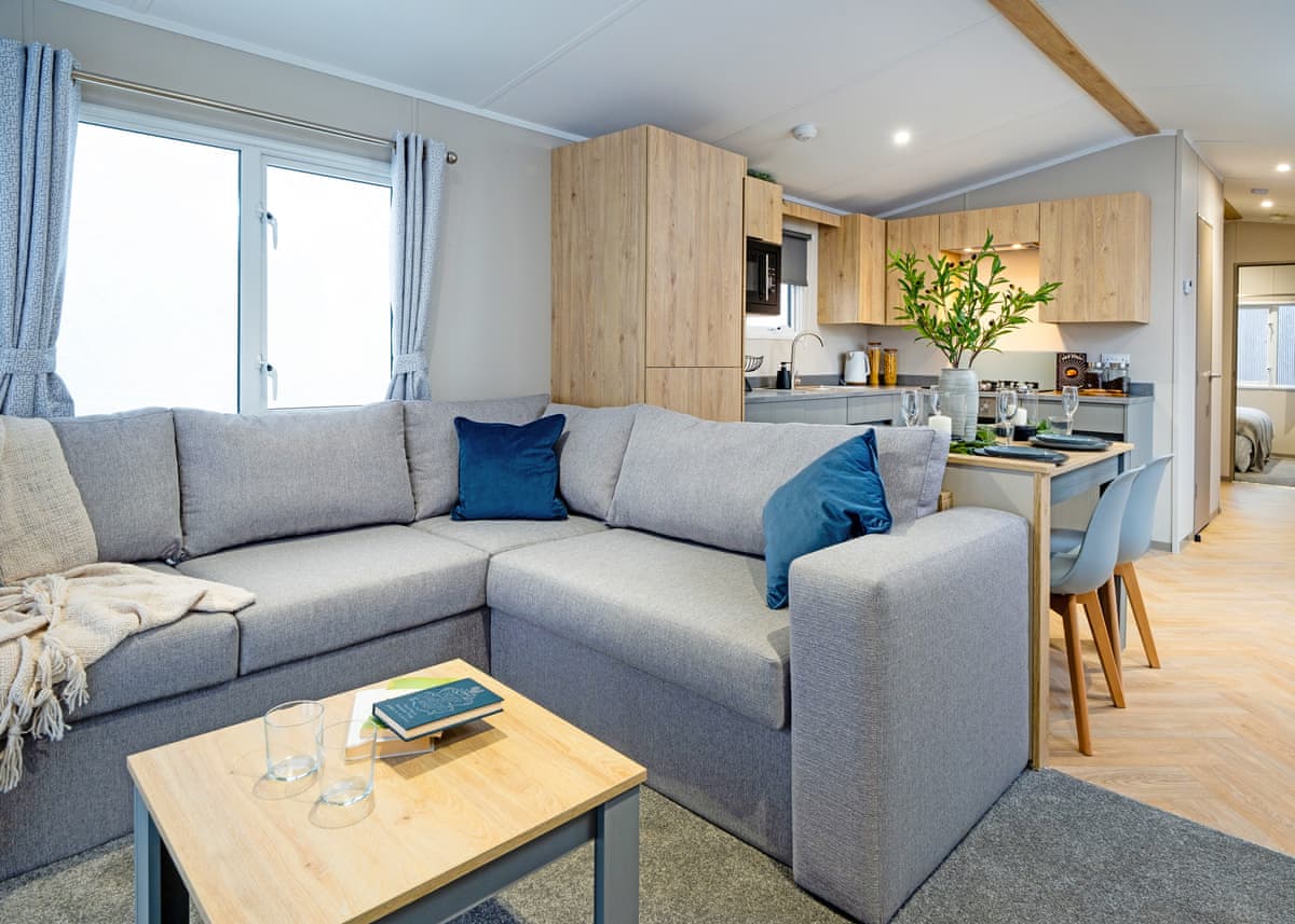 ANGE-LP33572_IN01A_26