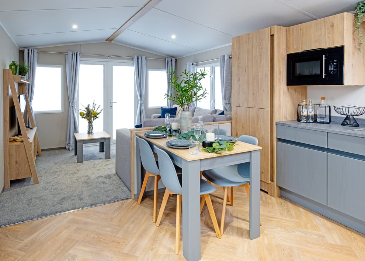 ANGE-LP33572_IN02A_26